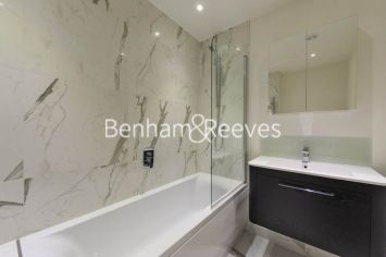 4  bedrooms flat to rent in Lexham Gardens, Kensington, W8-image 9