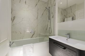 4  bedrooms flat to rent in Lexham Gardens, Kensington, W8-image 16