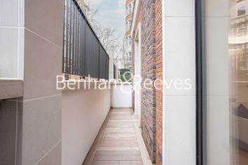 1 bedroom flat to rent in Lancer Square, Kensington, W8-image 6