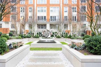 1 bedroom flat to rent in Lancer Square, Kensington, W8-image 18