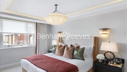 3 bedrooms flat to rent in Prince of Wales Terrace, Kensington, W8-image 4