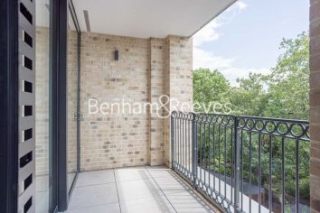 2 bedrooms flat to rent in Cluny Mews, Kensington, SW5-image 5