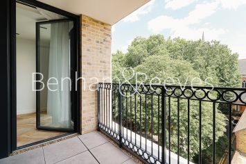 3  bedrooms flat to rent in Cluny Mews, Kensington, SW5-image 5