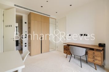 3  bedrooms flat to rent in Cluny Mews, Kensington, SW5-image 25