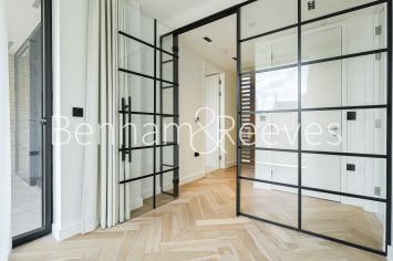 3  bedrooms flat to rent in Cluny Mews, Kensington, SW5-image 29