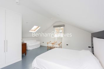 4 bedrooms house to rent in Albert Mews, Kensington, W8-image 13