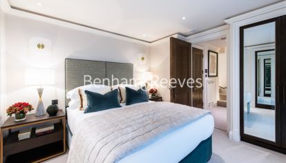 2 bedrooms flat to rent in Prince of Wales Terrace, Kensington, W8-image 3