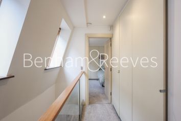 3  bedrooms flat to rent in Phillimore Walk, Kensington, W8-image 17