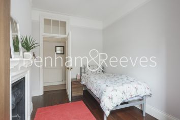3 bedrooms flat to rent in Abingdon Mansions, Kensington, W8-image 6