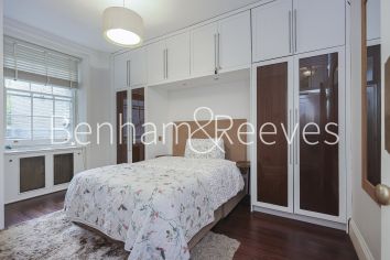 3 bedrooms flat to rent in Abingdon Mansions, Kensington, W8-image 10