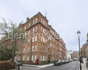 3 bedrooms flat to rent in Abingdon Mansions, Kensington, W8-image 12