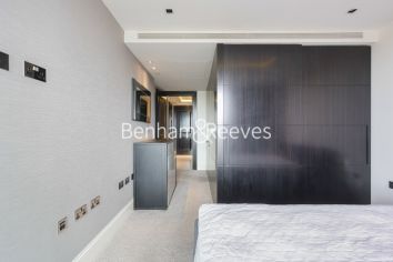 1 bedroom flat to rent in Charles House, Kensington High Street, W8-image 11