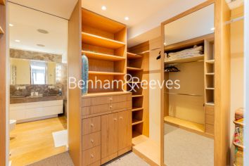 3  bedrooms house to rent in Napier Place, Kensington, W14-image 11