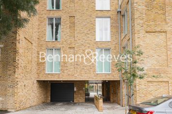 1  bedroom flat to rent in Sinclair Road, Kensington, W14-image 11