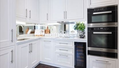 3  bedrooms flat to rent in Prince of Wales Terrace, Kensington, W8-image 2