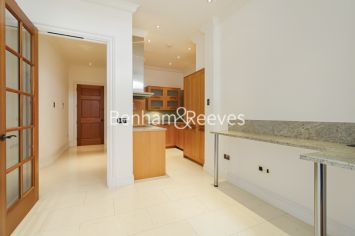 image 1  bedroom flat to rent in Wycombe Square, West lodge, W8-image 13