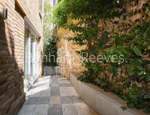 1  bedroom flat to rent in Sinclair Road, Kensington, W14-image 9
