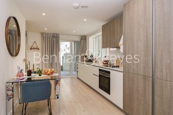 1  bedroom flat to rent in Sinclair Road, Kensington, W14-image 13