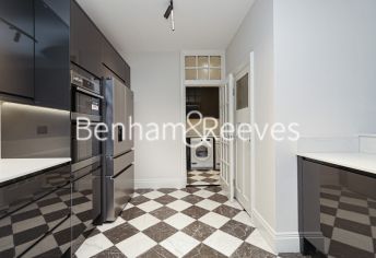 image 4  bedrooms flat to rent in St Marys Abbots Court, Kensington, W14-image 8