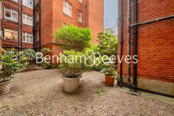 image 5  bedrooms flat to rent in Abingdon Court, Kensington, W8-image 6