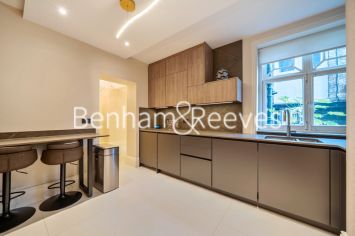 image 5  bedrooms flat to rent in Abingdon Court, Kensington, W8-image 8