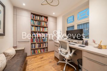 image 5  bedrooms flat to rent in Abingdon Court, Kensington, W8-image 18