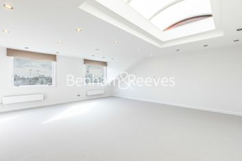 4  bedrooms house to rent in Abingdon Court, Abingdon Villas, W8-image 3