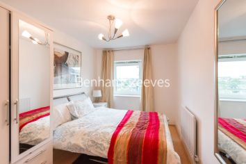 2 bedrooms flat to rent in Warwick Road, West Kensington, W14-image 3