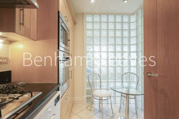 image 2  bedrooms flat to rent in Warwick Road, West Kensington, W14-image 9