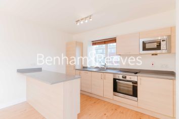 2  bedrooms flat to rent in Heritage Avenue, Colindale, NW9-image 2