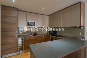 1 bedroom flat to rent in Boulevard Drive, Beaufort Park, NW9-image 2