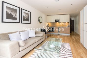 Studio flat to rent in Aerodrome Road, Colindale, NW9-image 1