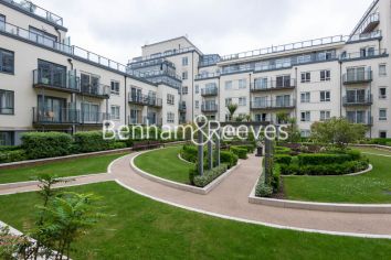 Studio flat to rent in Aerodrome Road, Colindale, NW9-image 6