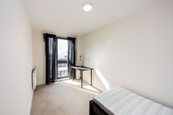 3  bedrooms flat to rent in Charcot Road, Colindale, NW9-image 4