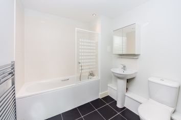 3  bedrooms flat to rent in Charcot Road, Colindale, NW9-image 6