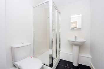 3  bedrooms flat to rent in Charcot Road, Colindale, NW9-image 7