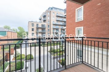 Studio flat to rent in Beaufort Square, Beaufort Park, NW9-image 5