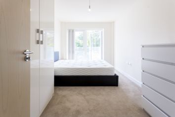 2  bedrooms flat to rent in Beaufort Square, Colindale, NW9-image 11
