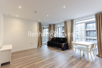 1 bedroom flat to rent in Lismore Boulevard, Colindale, NW9-image 1