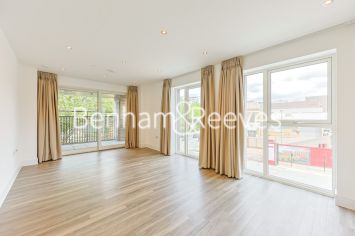 2  bedrooms flat to rent in Aerodrome Road, Beaufort Park, NW9-image 1