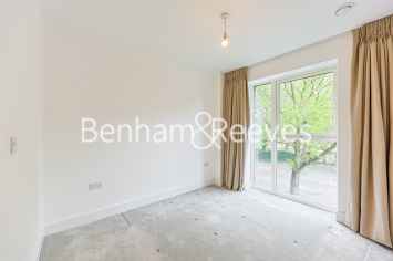 2  bedrooms flat to rent in Aerodrome Road, Beaufort Park, NW9-image 3