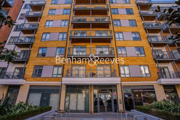 3  bedrooms flat to rent in Boulevard Drive, Colindale, NW9-image 6
