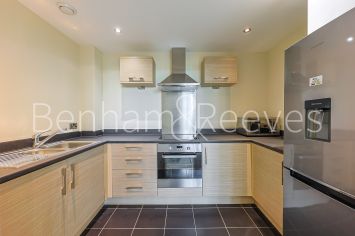 2  bedrooms flat to rent in Conrad Court, Needleman Close, NW9-image 2