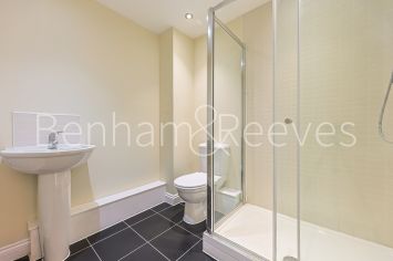 2  bedrooms flat to rent in Conrad Court, Needleman Close, NW9-image 4