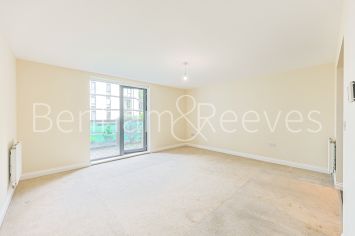 2  bedrooms flat to rent in Conrad Court, Needleman Close, NW9-image 7