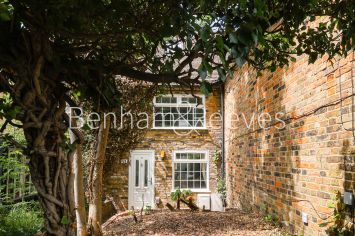 3  bedrooms flat to rent in The Burroughs, Colindal, NW4-image 13