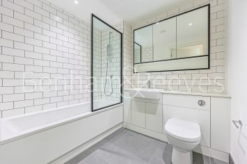 2  bedrooms flat to rent in Fairbank House, Beaufort Square, NW9-image 11