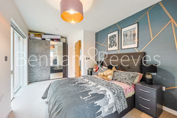 image 3  bedrooms flat to rent in Thonrey Close, Colindale Gardens, NW9-image 3