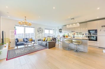 image 3  bedrooms flat to rent in Thonrey Close, Colindale Gardens, NW9-image 7