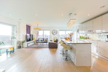 image 3  bedrooms flat to rent in Thonrey Close, Colindale Gardens, NW9-image 8